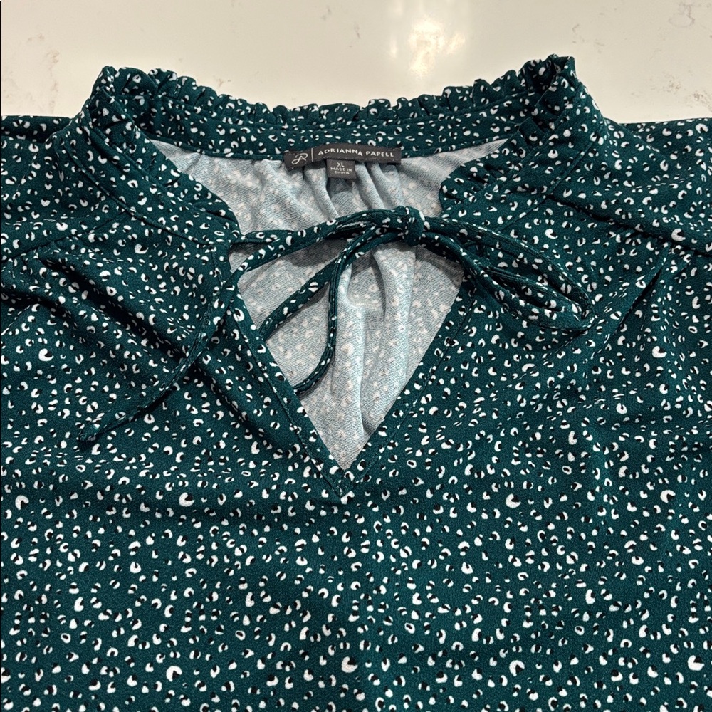 Adrianna Papell - Woman’s Dark Green Blouse - Size XL - Picture 4 of 11